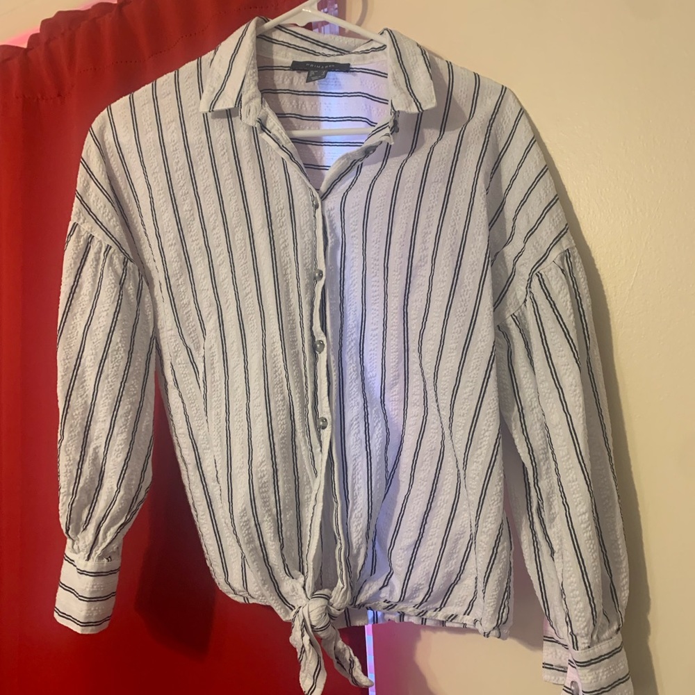 Cute Button Down!